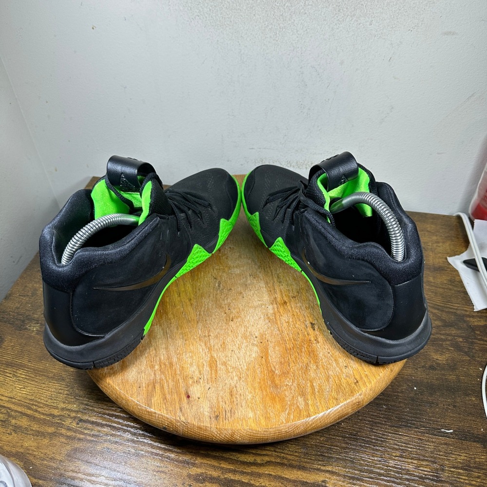 Nike Kyrie 4 Halloween Black Rage Green Basketball Shoes 943806-012 Mens 7.5 - Picture 5 of 8
